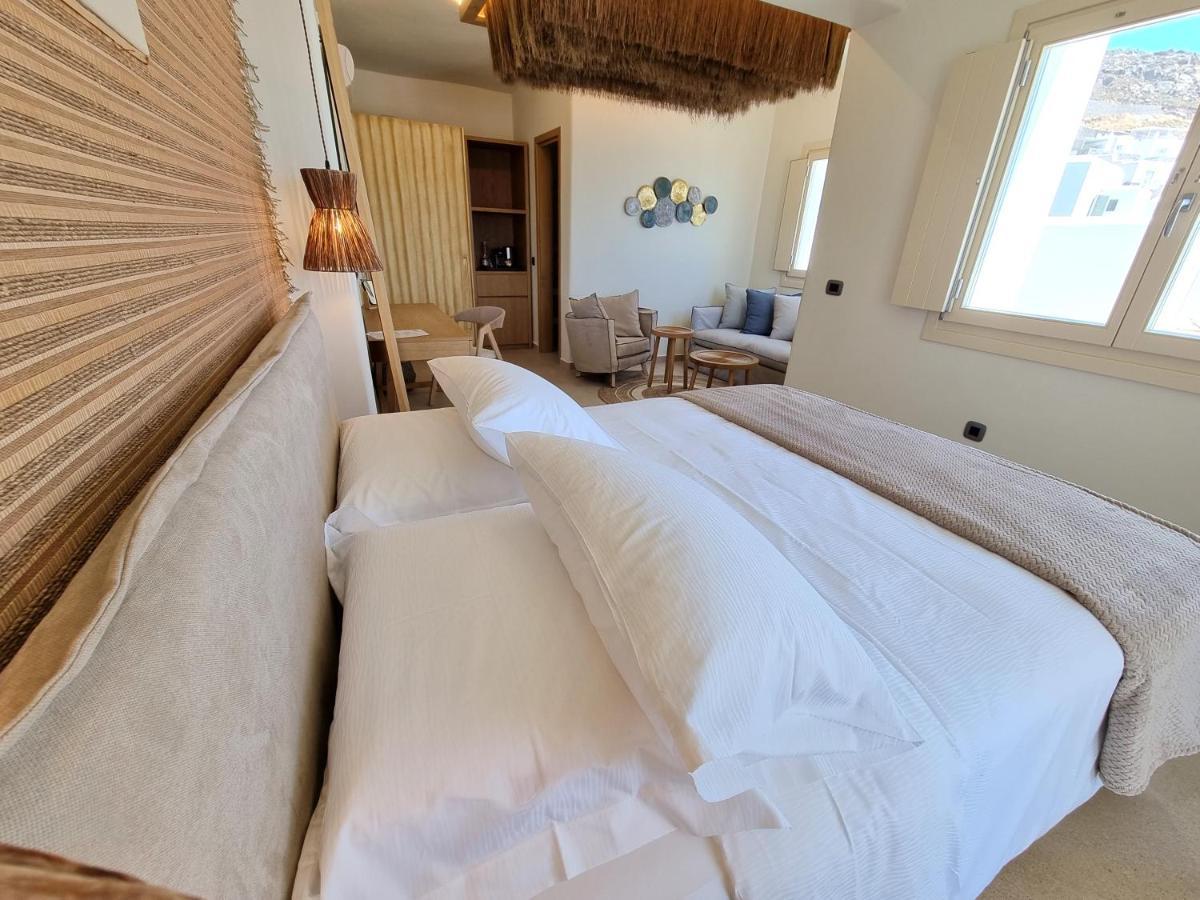 Life Suites Турлос Екстериор снимка
